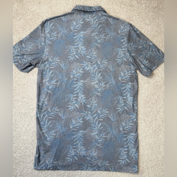 TravisMathew Patio Time Polo Shirt Short Sleeves Hawaiian Print TPC Sawgrass Med - Picture 6 of 10